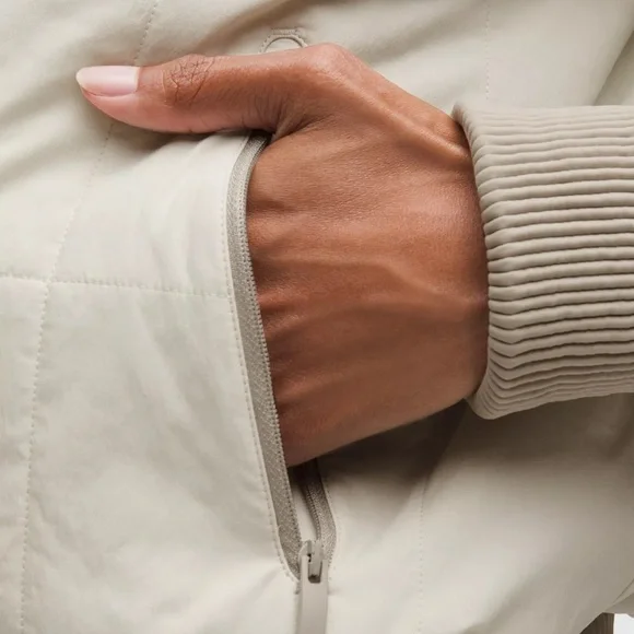 Lululemon Women's Reversible Insulated Bomber Jacket - Picture 2 of 7